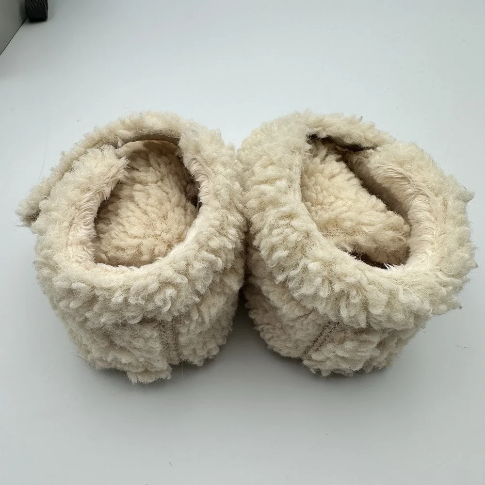 UGG Bixbee Ankle Boots Toddler Natural Curly Faux Fur Slip On Kids Size 2/3